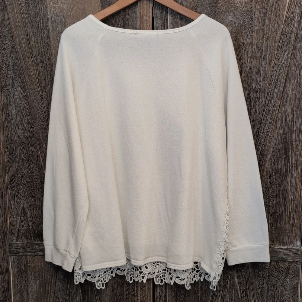 Women's Adrianna Papell white lace overlay shirt size XXL